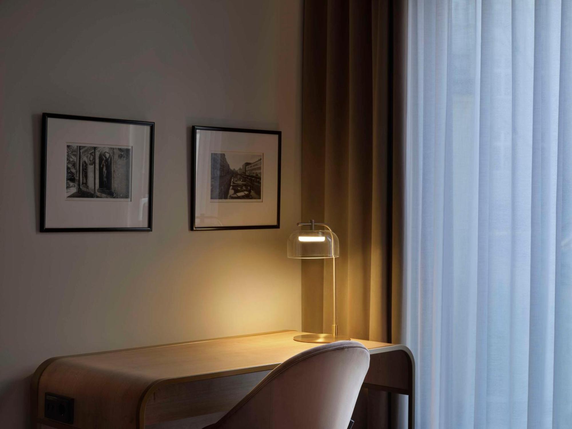 Radisson Blu Das Triest Hotel, Wina Bagian luar foto