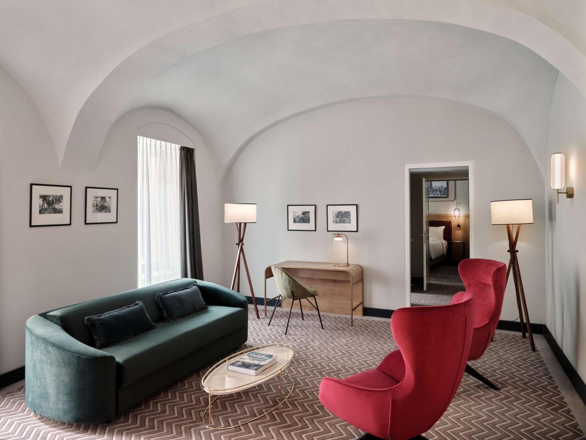 Radisson Blu Das Triest Hotel, Wina Bagian luar foto