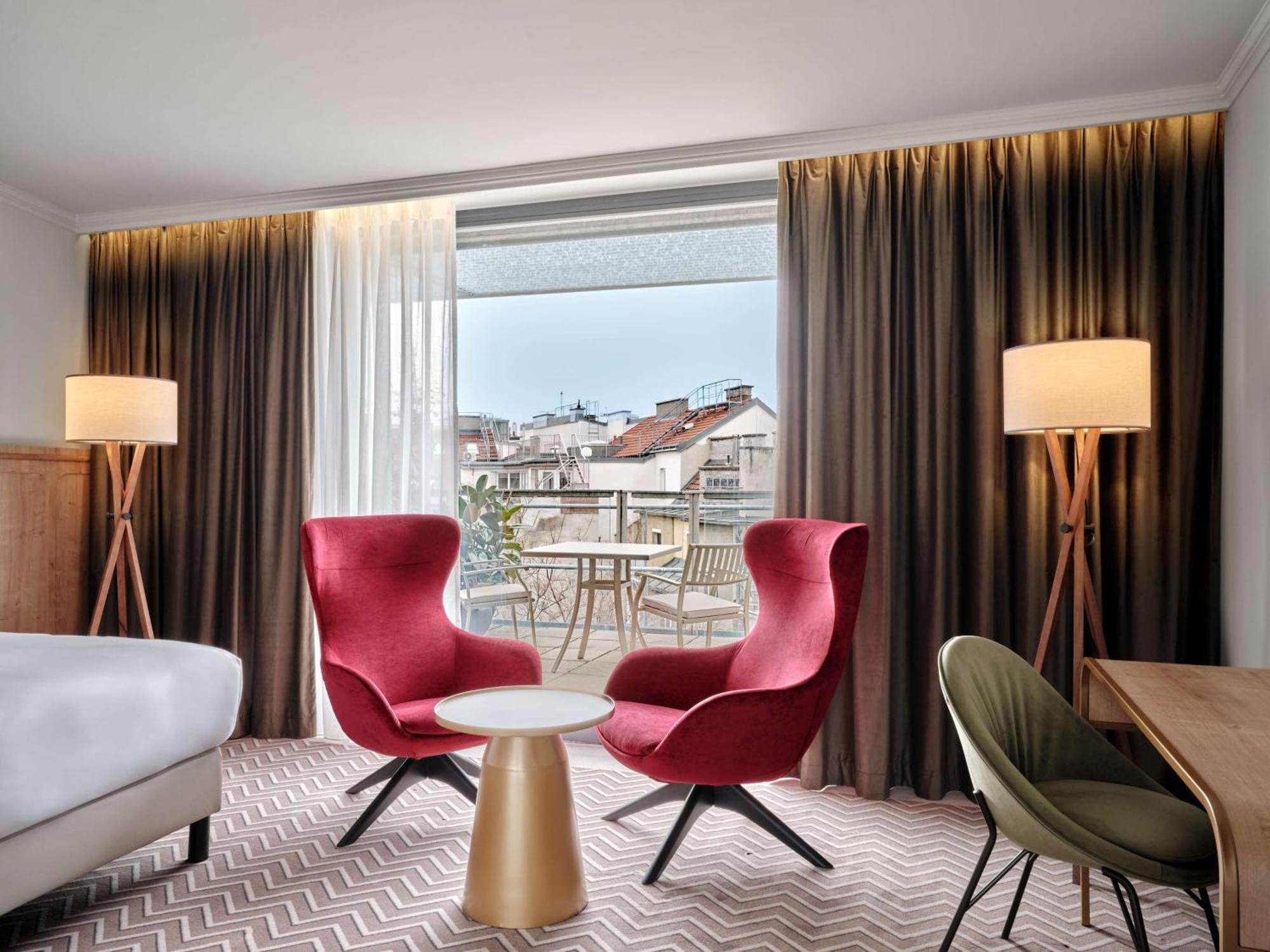 Radisson Blu Das Triest Hotel, Wina Bagian luar foto