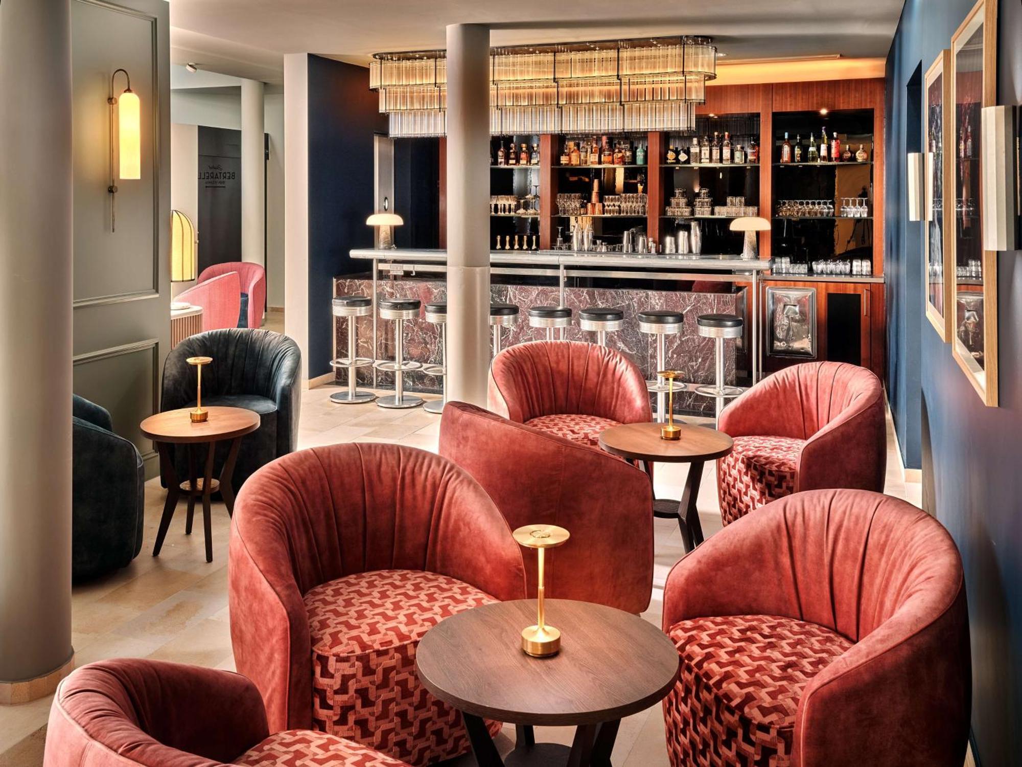 Radisson Blu Das Triest Hotel, Wina Bagian luar foto